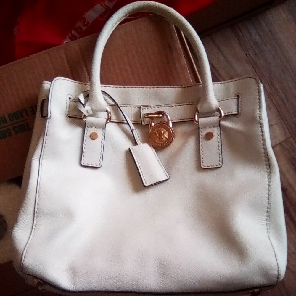 Michael Kors Hamilton Purse $45 - Picture 1 of 2